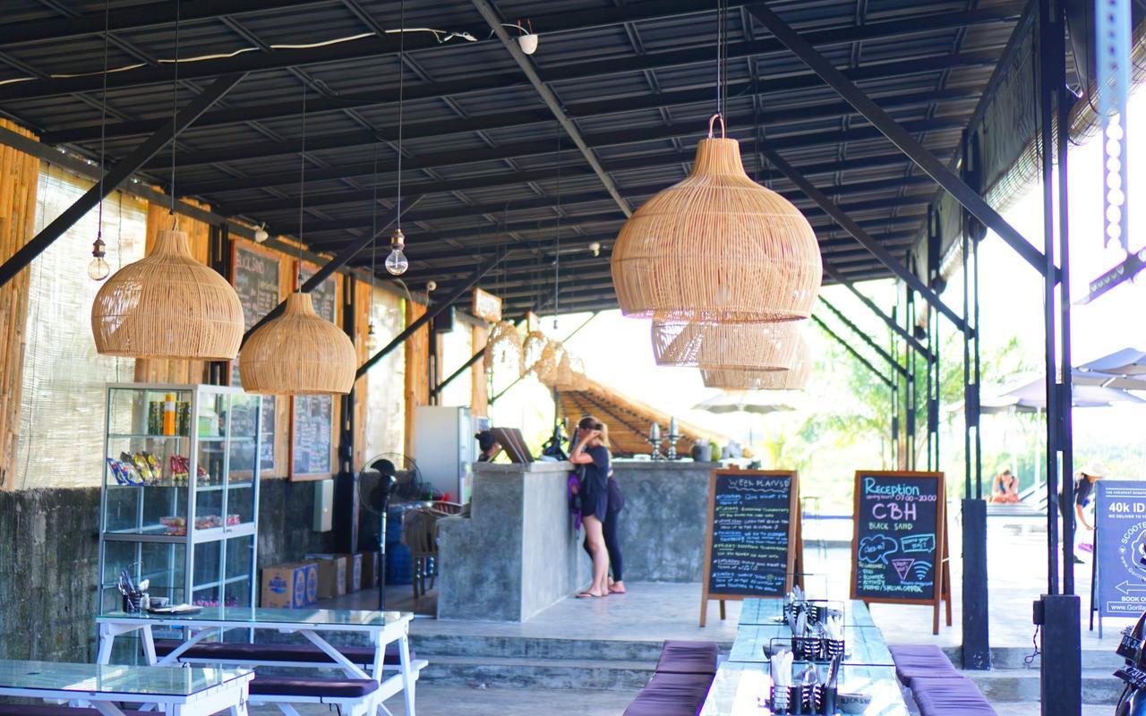 Canggu Beach Hostel Buitenkant foto